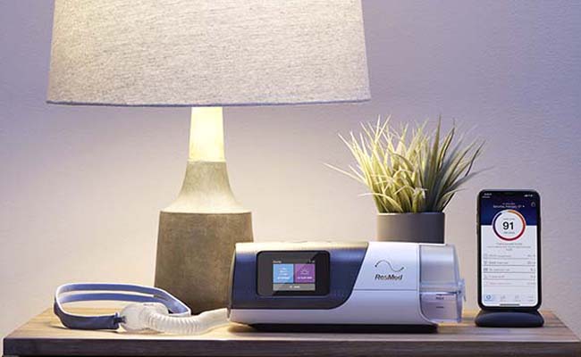 airsense 11 apap sleep apnoea device nightstand mobile